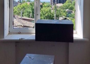 Сегодня главный редактор Дмитрий Макаренко прогуляется по зданию СБУ в г. Мариуполь.