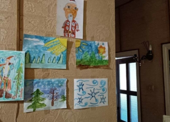 Трогательные рисунки для военных от детей из района Крылатского, Москва.