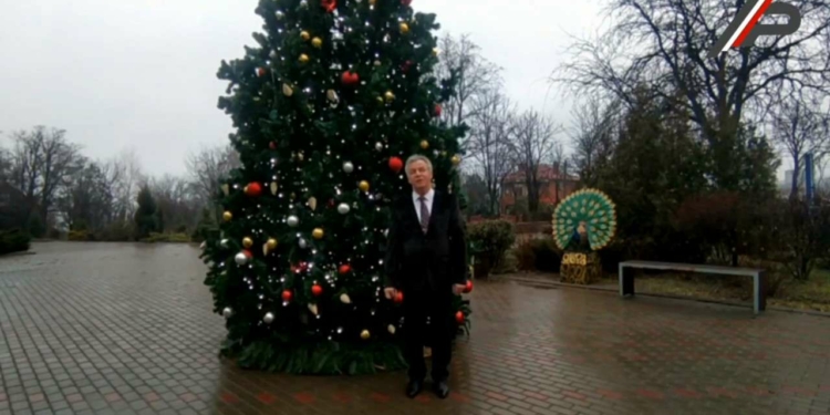 Художественный руководитель академического ордена Мариуполя «Знак Почёта».