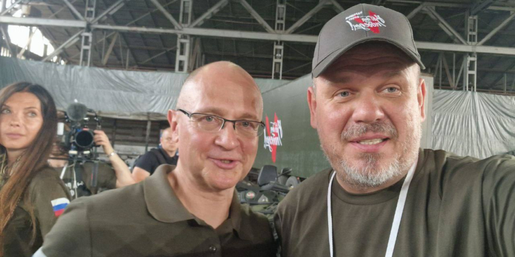 Дмитрий Макаренко встретился с первым заместителем Руководителя Администрации Президента РФ Сергеем Кириенко.