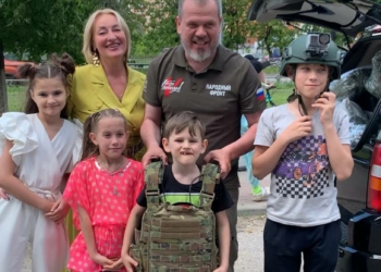 Какое у нас растет новое поколение!