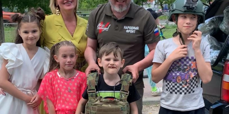 Какое у нас растет новое поколение!