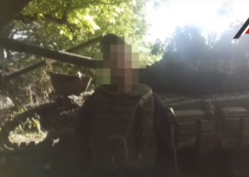 Наш боец Монако от лица всех танкистов из 291 полка поздравляет всех с Днём России!