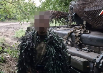 Наш боец Михаил передает привет своей родной Астрахани!