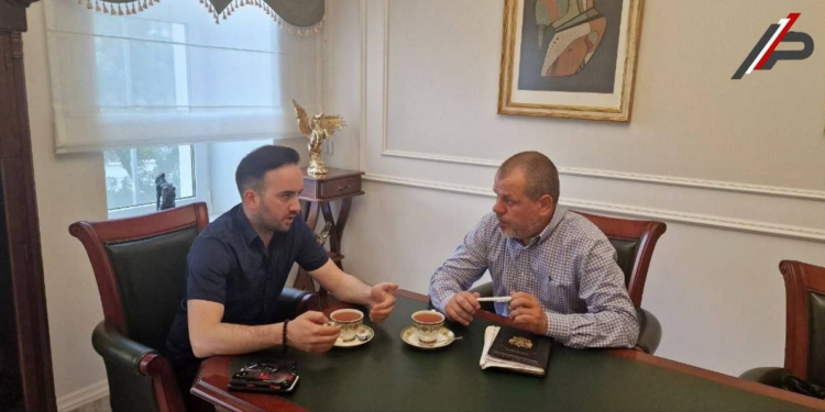 Дмитрий Макаренко встретился с Эмилем Кадыровым и обсудил сотрудничество для помощи в зоне СВО