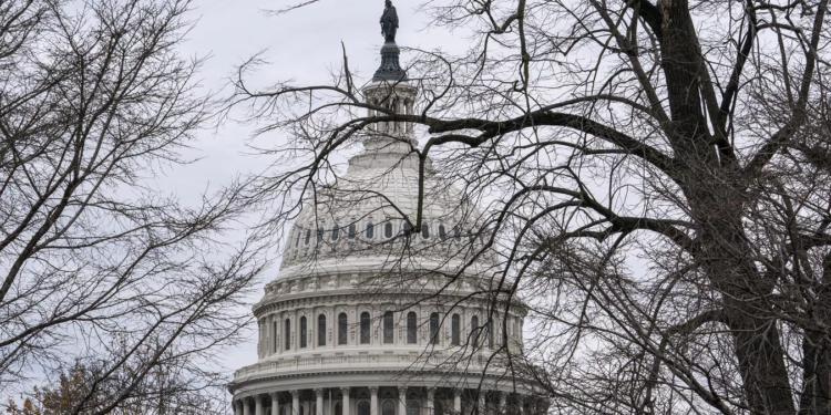СМИ: в США работают над альтернативным пакетом помощи Киеву в кредит
