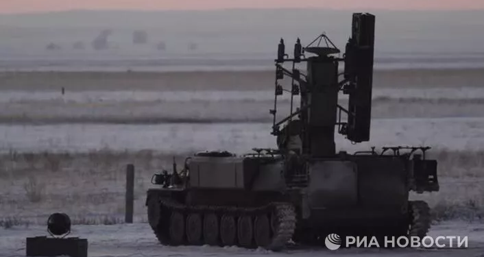 Над Энгельсом в Саратовской области сбили беспилотники