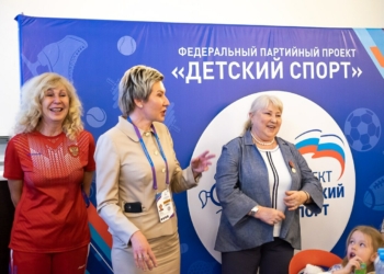 В шестой раз в Казани прошел отбор в школу Татьяны Покровской по синхронному плаванию