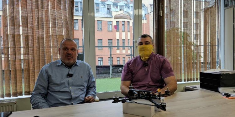 Ситуация на фронте меняется стремительно, и поэтому приходится оперативно реагировать