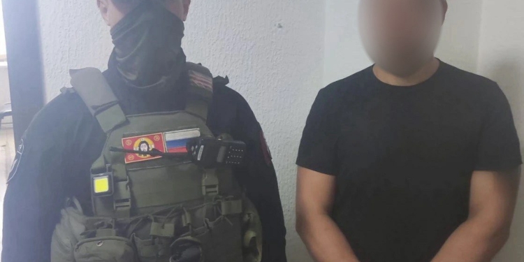 Сотрудниками полиции и Росгвардии в Новотроицке задержан мужчина, у которого изъят незаконно хранящийся пистолет