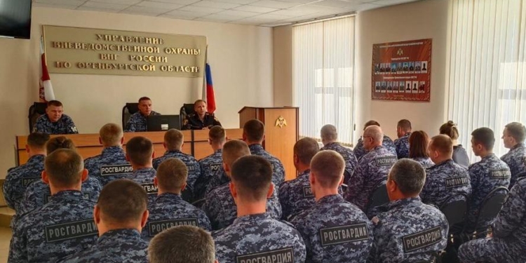 В Оренбурге росгвардейцы приняли участие в занятии по пожарной безопасности