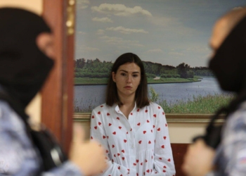 Дискредитация армии своей страны – это помощь противнику.