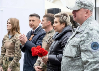 Ольга Павлова посетила открытие стелы в музее СВО в Казани