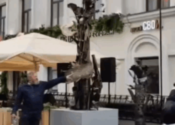 Ольга Павлова приняла участие в открытии арт-объекта «Непокоренный Донбасс» в честь героев СВО