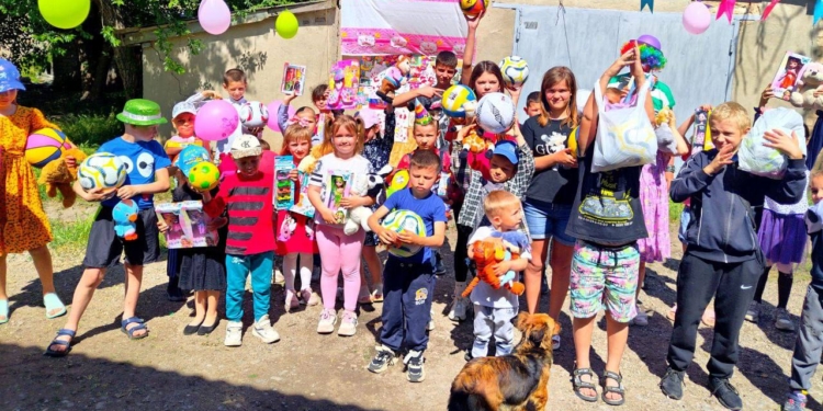 1 июня 2025 года в поселке Акимовка Запорожской области состоялся праздник для юных жителей поселка